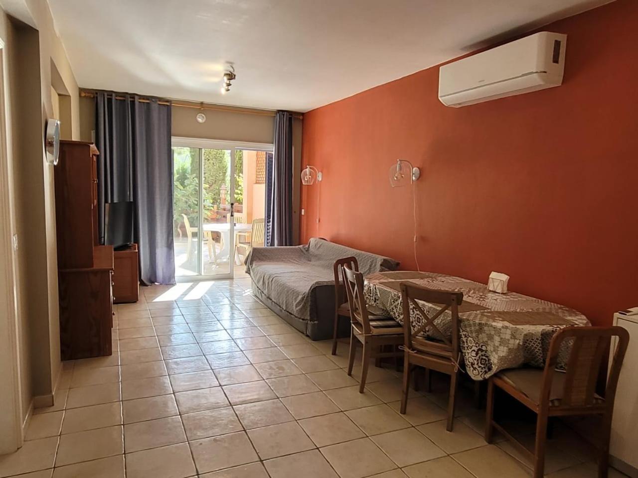 Limnaria Gardens Paphos, Near Beach 외부 사진
